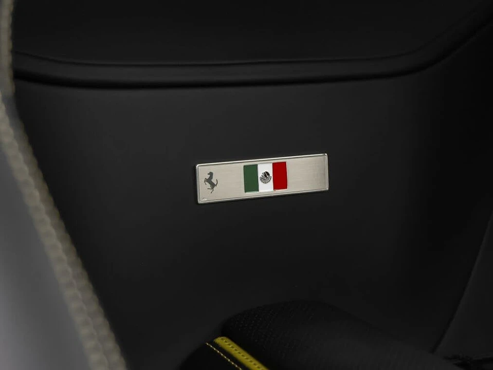 2019 Ferrari 812 Superfast - Image 27 of 31