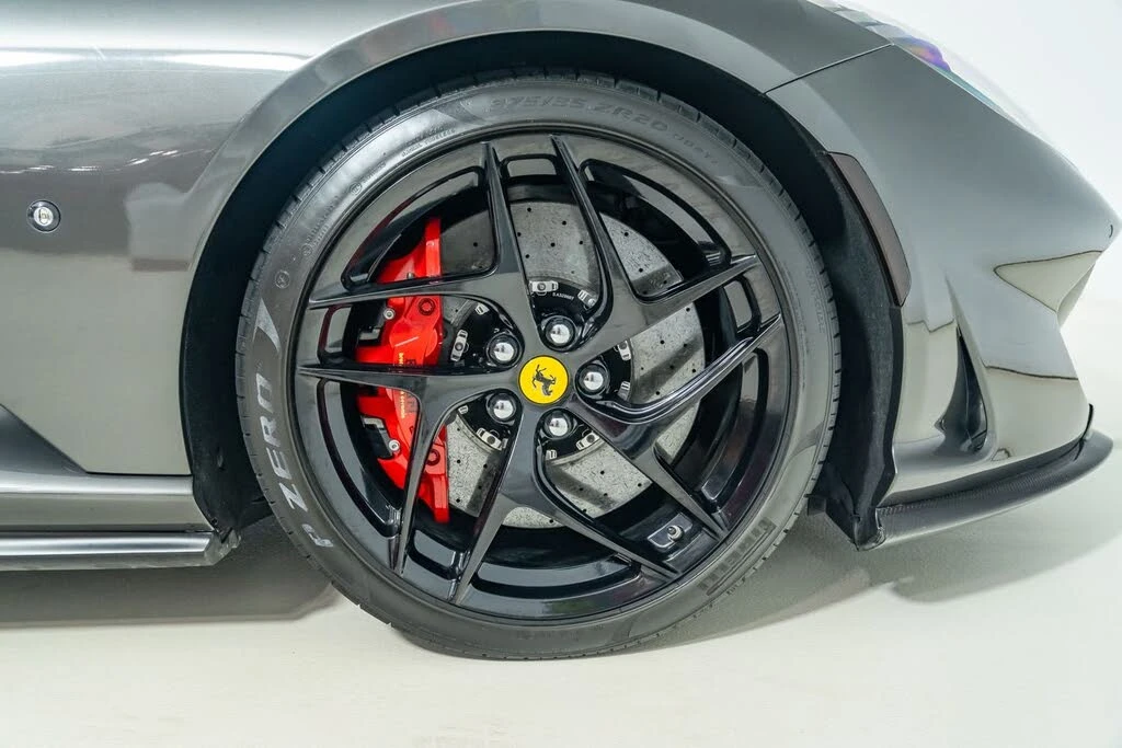 2019 Ferrari 812 Superfast - Image 14 of 31