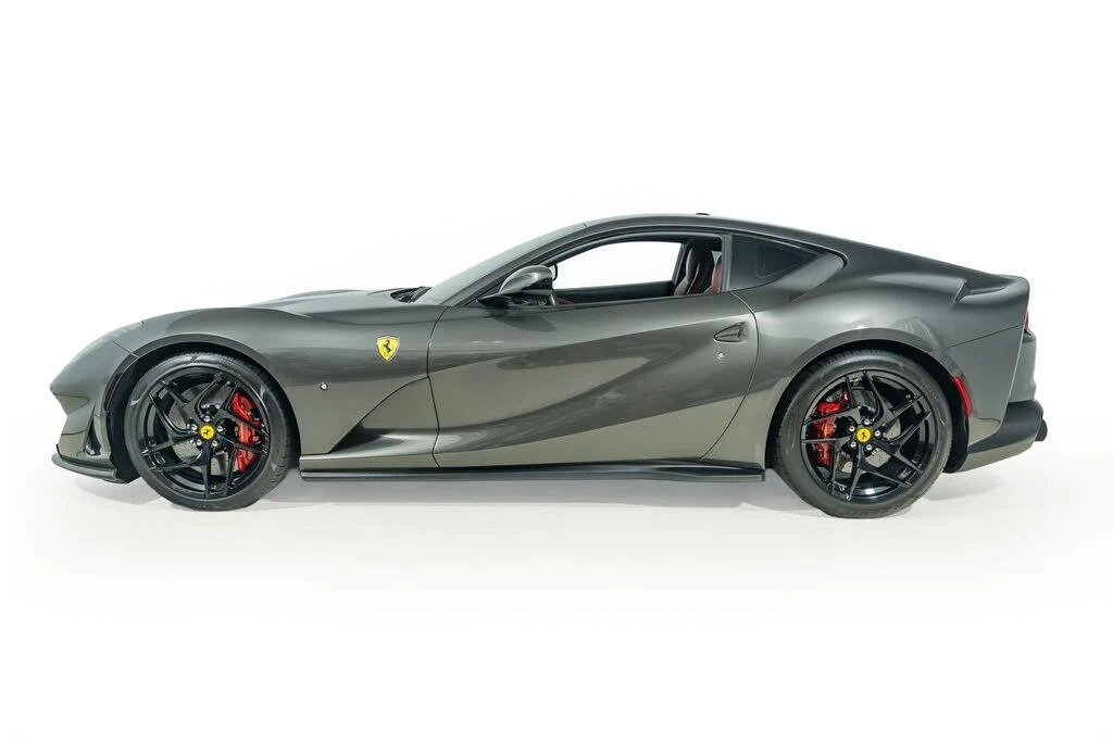 2019 Ferrari 812 Superfast - Image 3 of 31