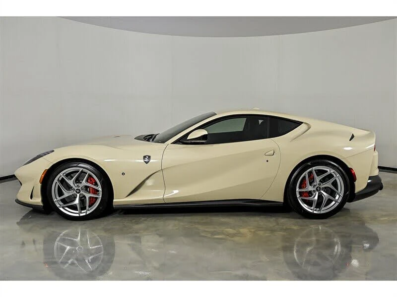 2019 Ferrari 812 Superfast - Image 6 of 31