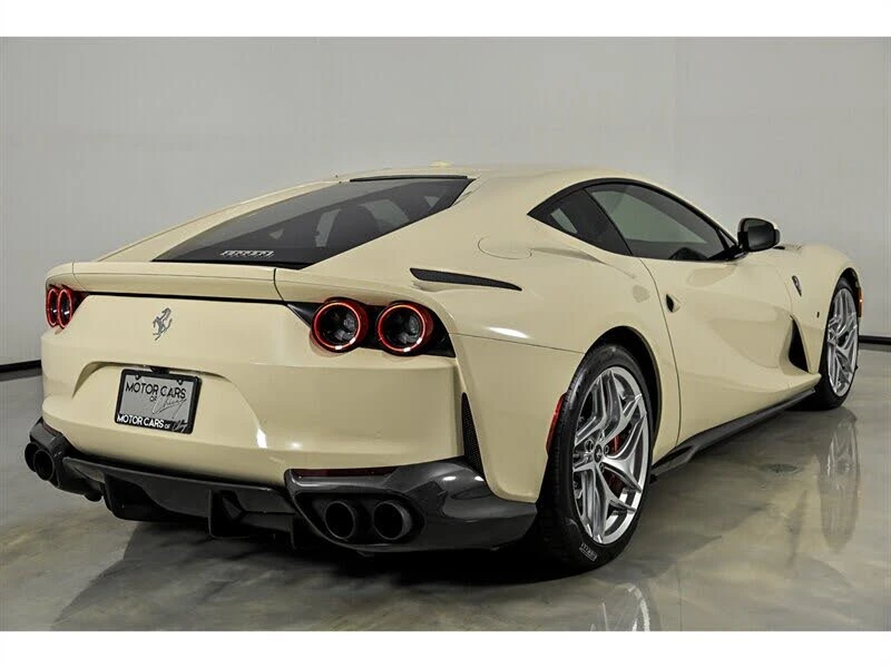 2019 Ferrari 812 Superfast - Image 9 of 31
