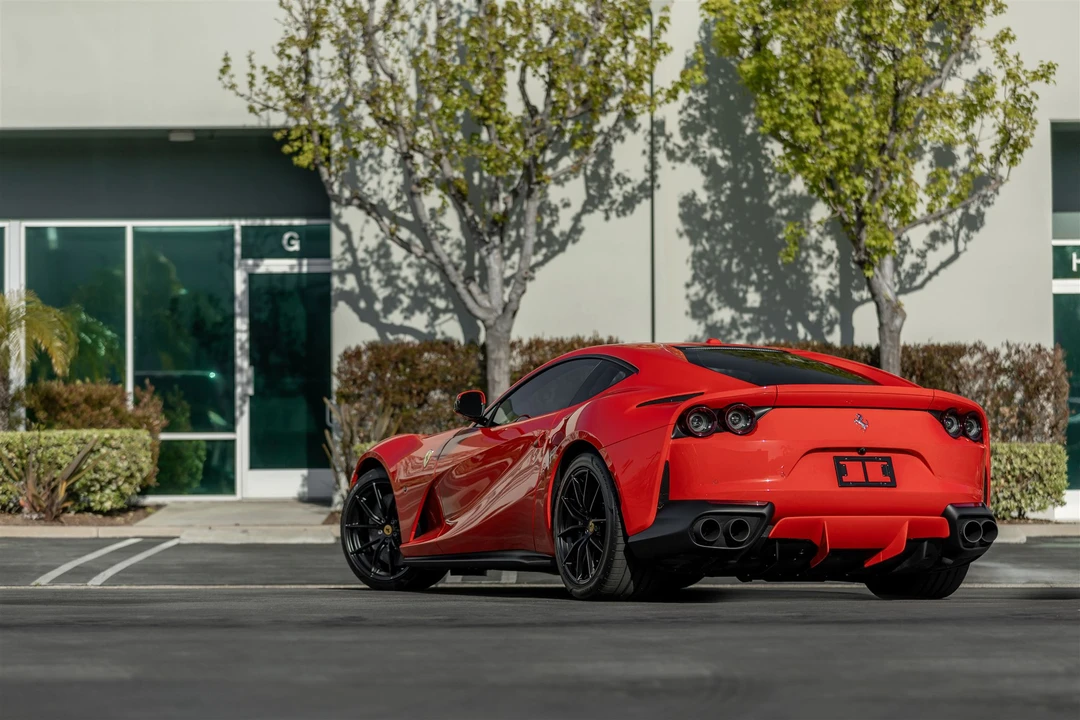 2019 Ferrari 812 Superfast - Image 22 of 31