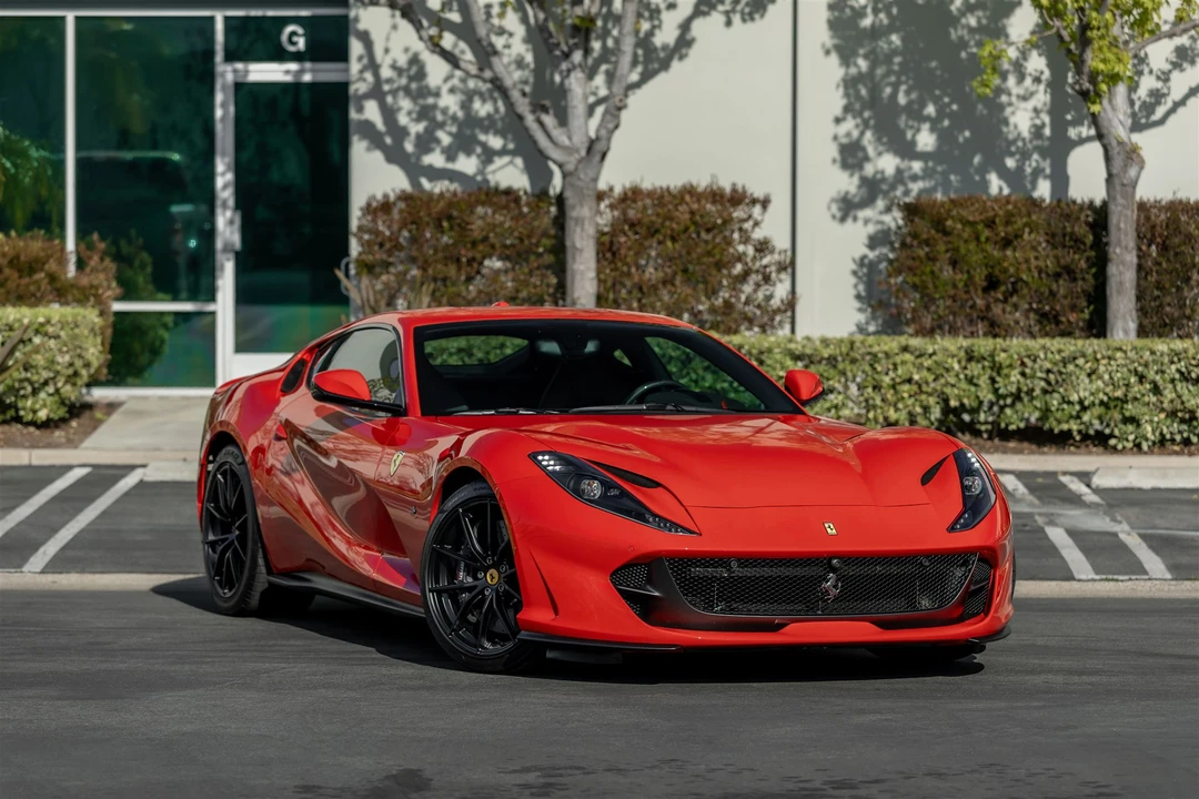 2019 Ferrari 812 Superfast - Image 3 of 31
