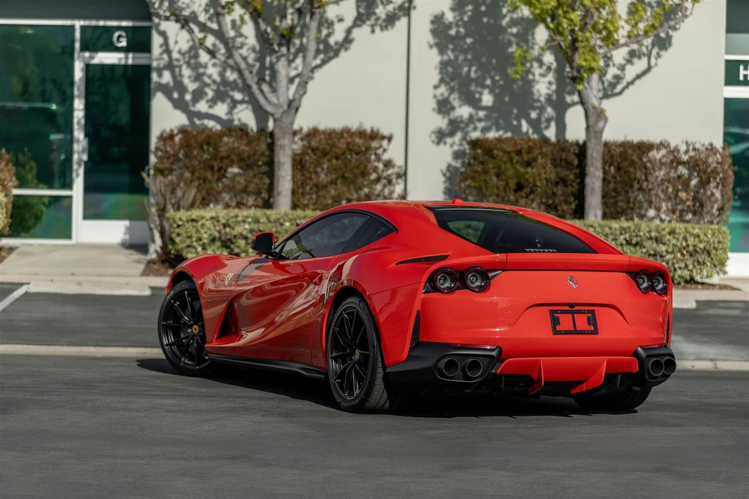 2019 Ferrari 812 Superfast - Image 21 of 31