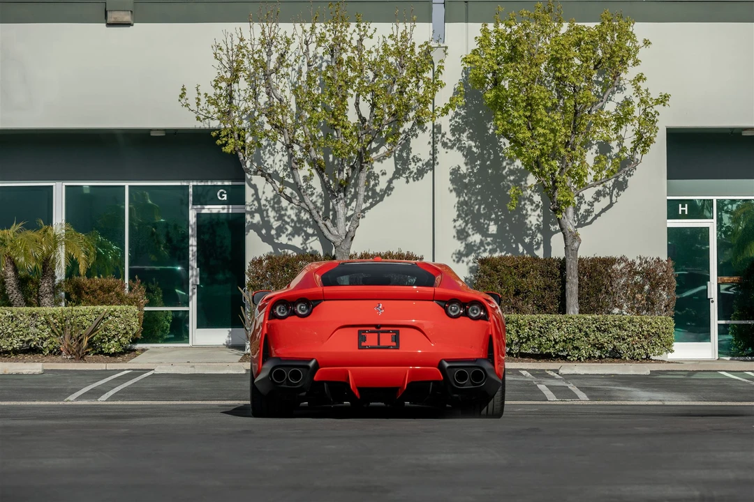 2019 Ferrari 812 Superfast - Image 31 of 31