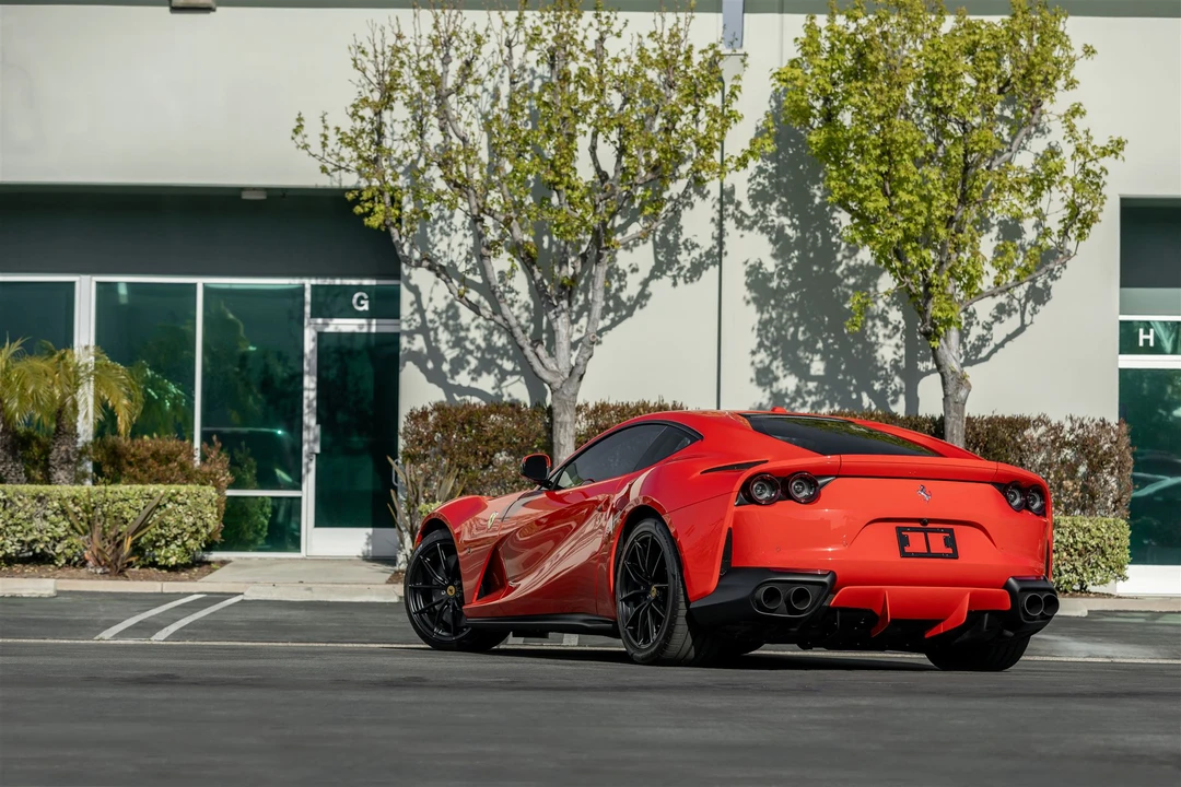 2019 Ferrari 812 Superfast - Image 25 of 31