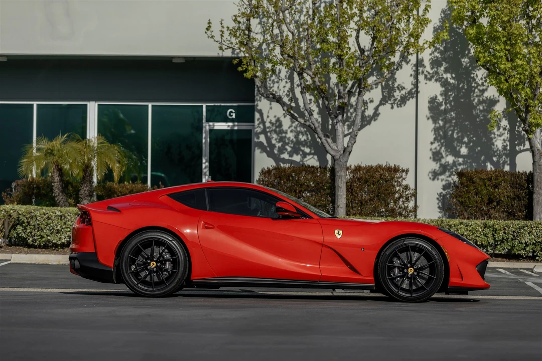 2019 Ferrari 812 Superfast - Image 2 of 31