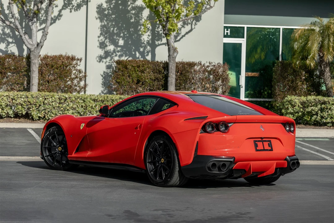 2019 Ferrari 812 Superfast - Image 27 of 31