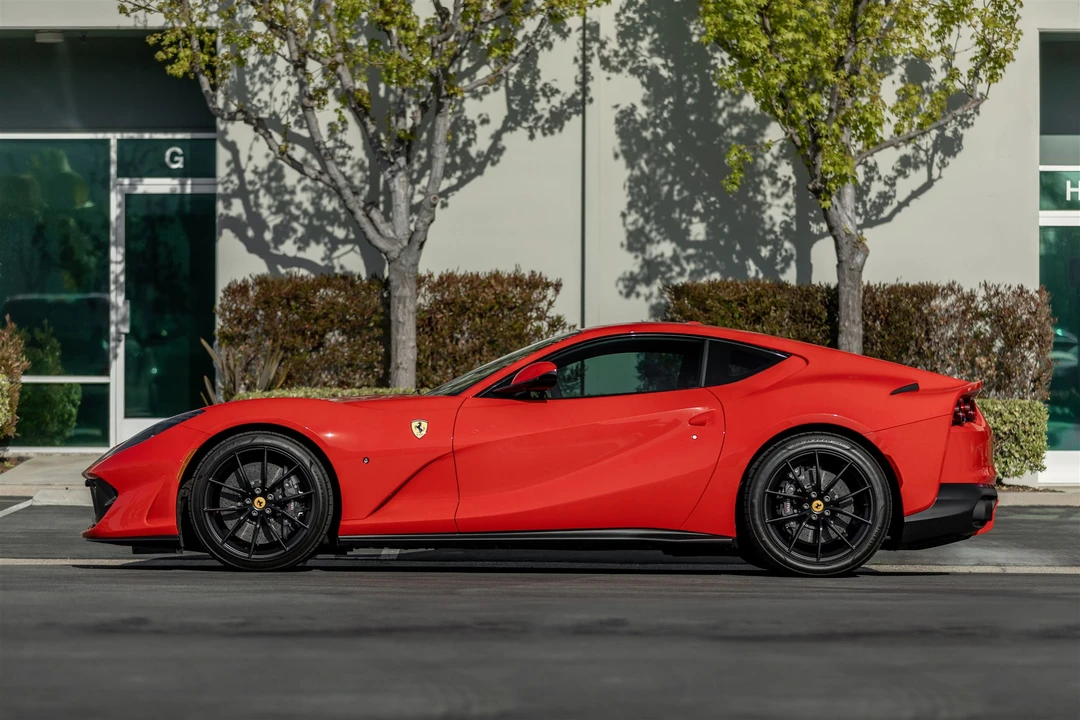 2019 Ferrari 812 Superfast - Image 20 of 31