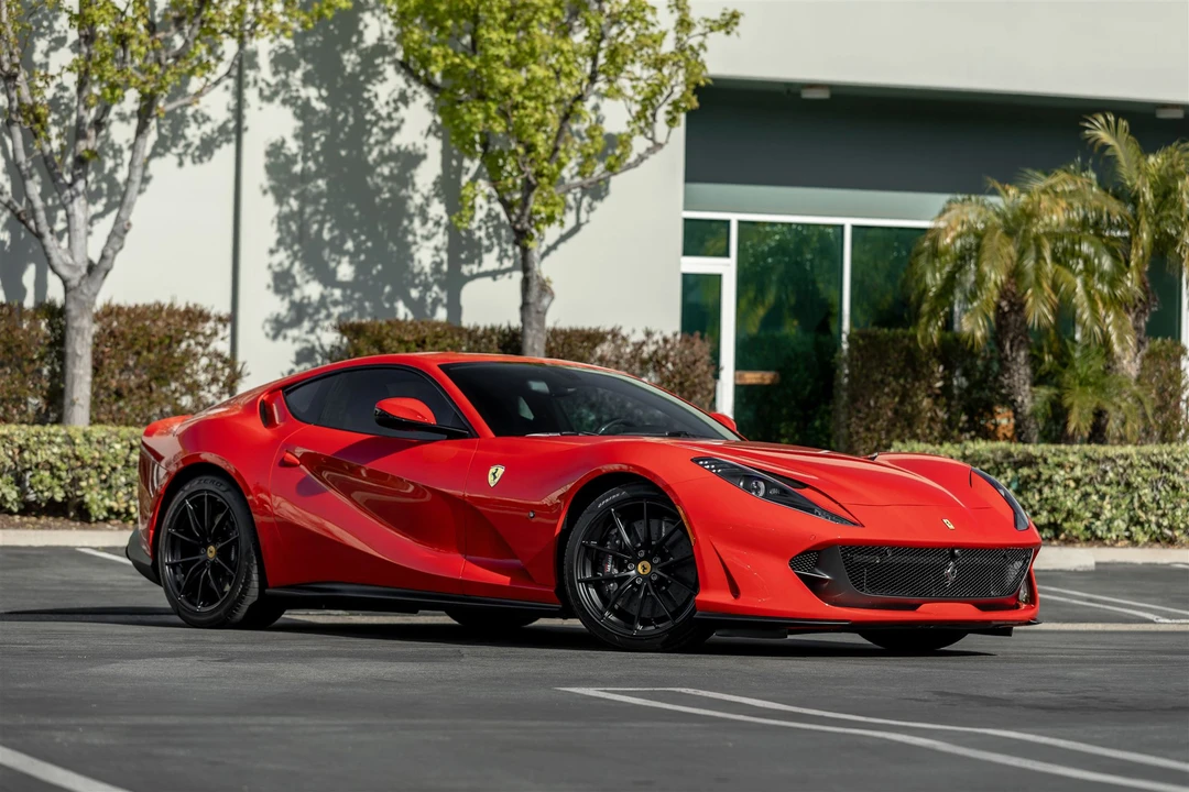 2019 Ferrari 812 Superfast - Image 8 of 31