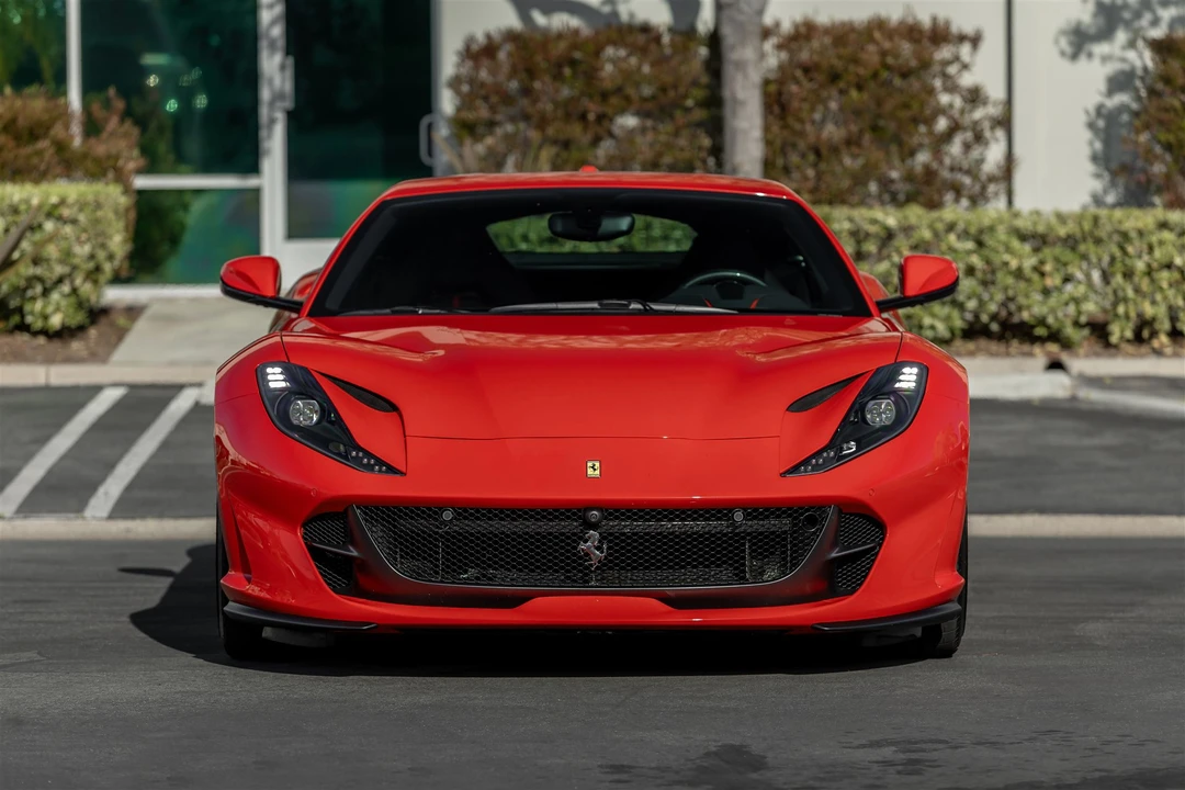 2019 Ferrari 812 Superfast - Image 9 of 31