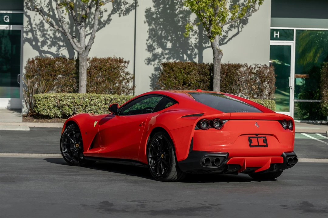 2019 Ferrari 812 Superfast - Image 26 of 31