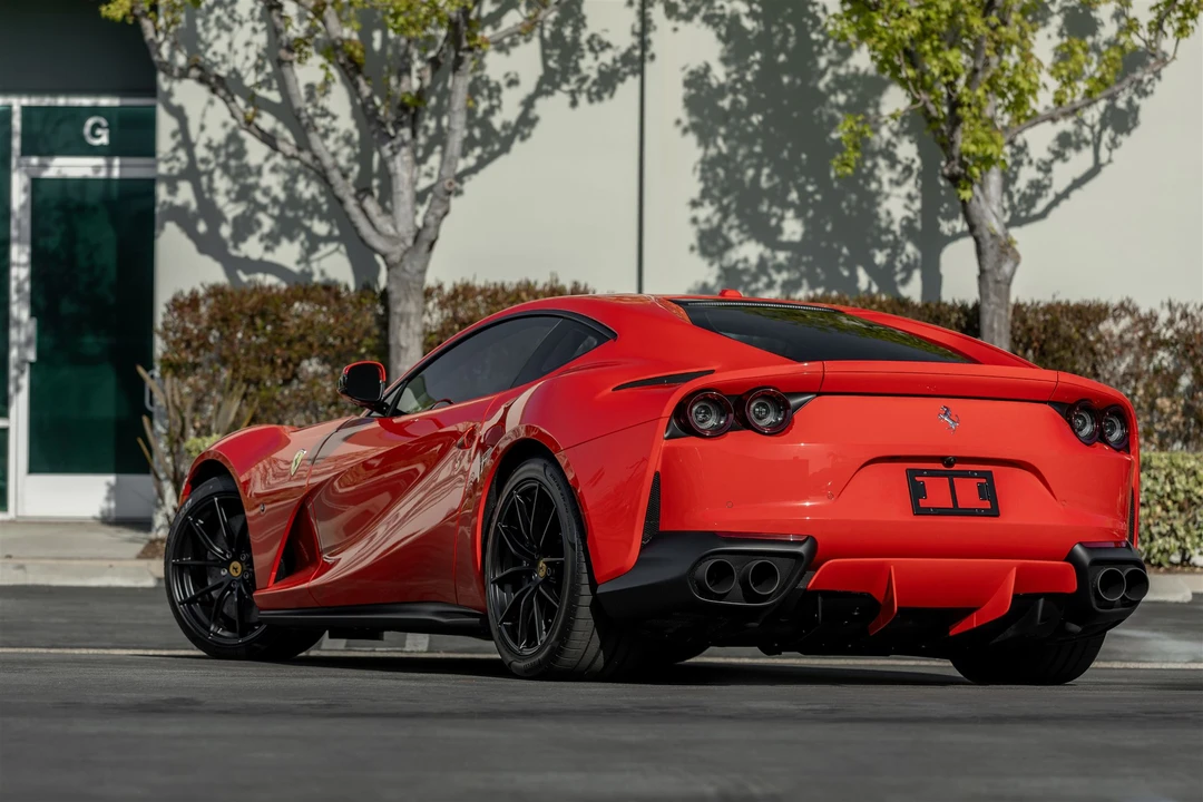 2019 Ferrari 812 Superfast - Image 24 of 31
