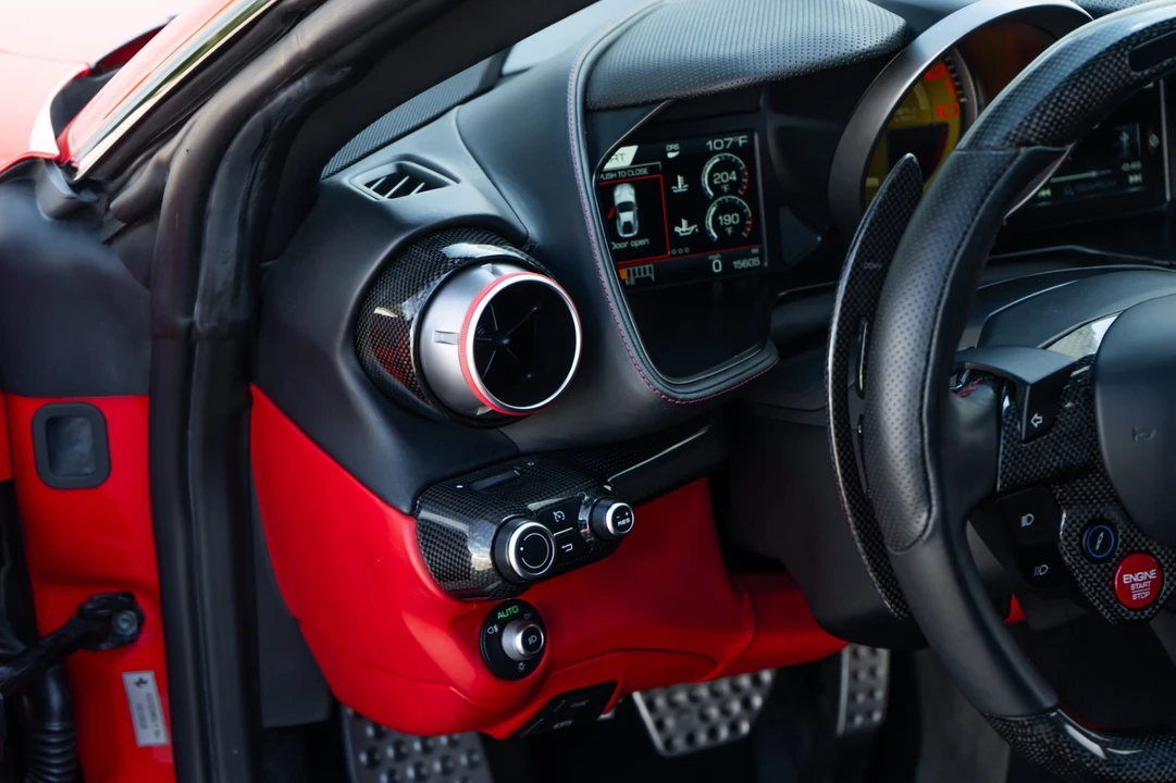 2019 Ferrari 812 Superfast - Image 19 of 31