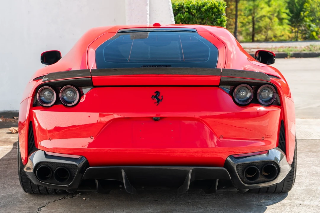 2019 Ferrari 812 Superfast - Image 14 of 31