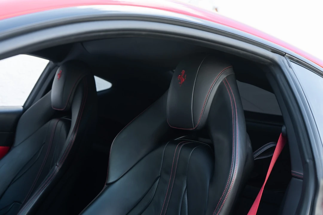 2019 Ferrari 812 Superfast - Image 30 of 31