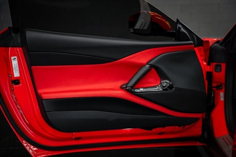 2019 Ferrari 812 Superfast - Image 8 of 21