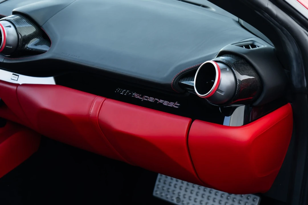 2019 Ferrari 812 Superfast - Image 25 of 31