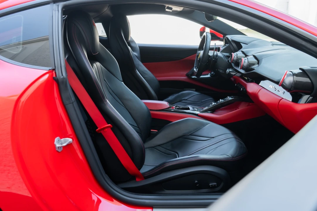 2019 Ferrari 812 Superfast - Image 18 of 31