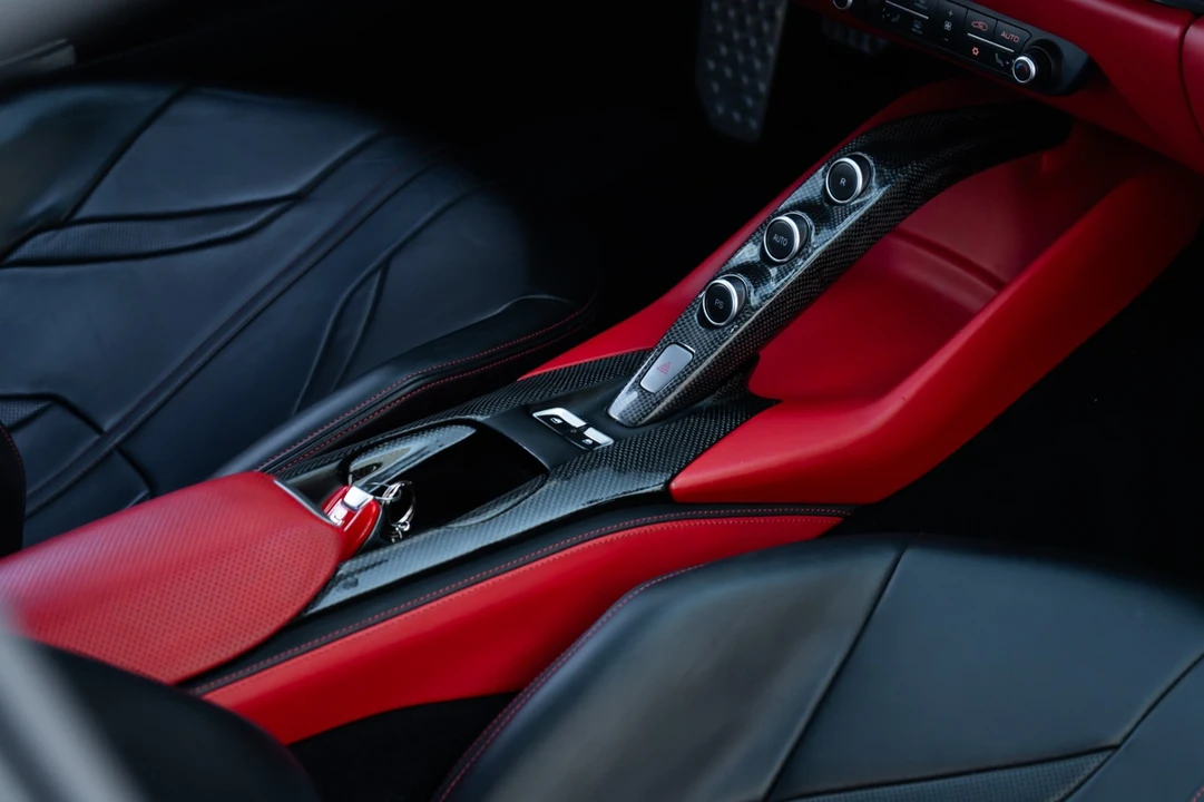 2019 Ferrari 812 Superfast - Image 22 of 31