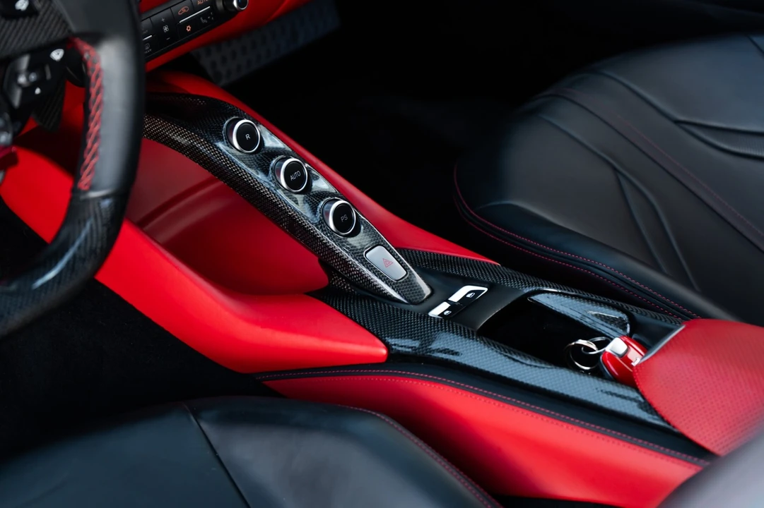 2019 Ferrari 812 Superfast - Image 20 of 31
