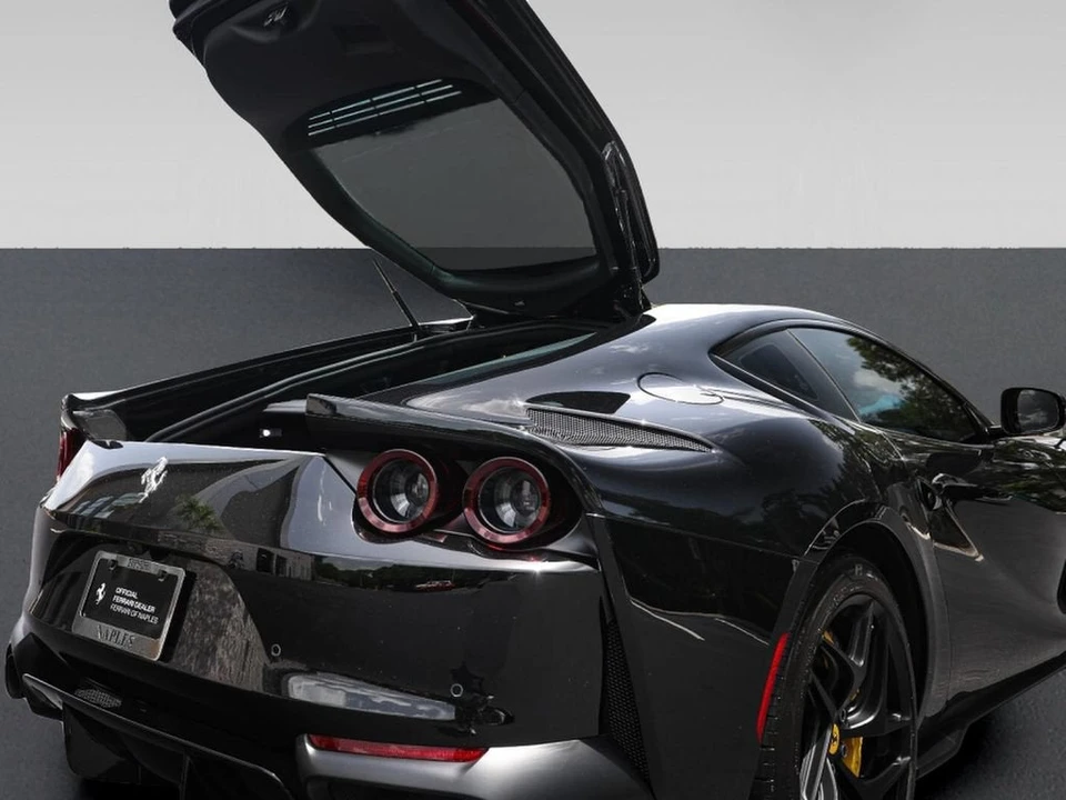 2019 Ferrari 812 Superfast - Image 21 of 31