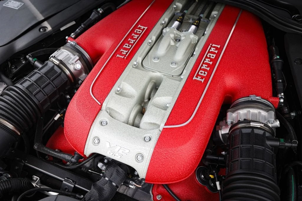2019 Ferrari 812 Superfast - Image 25 of 31