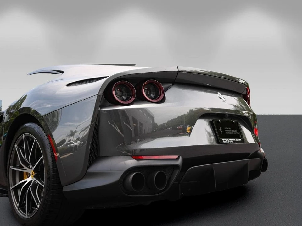 2019 Ferrari 812 Superfast - Image 16 of 31