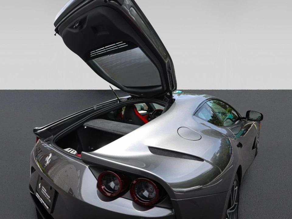 2019 Ferrari 812 Superfast - Image 19 of 31