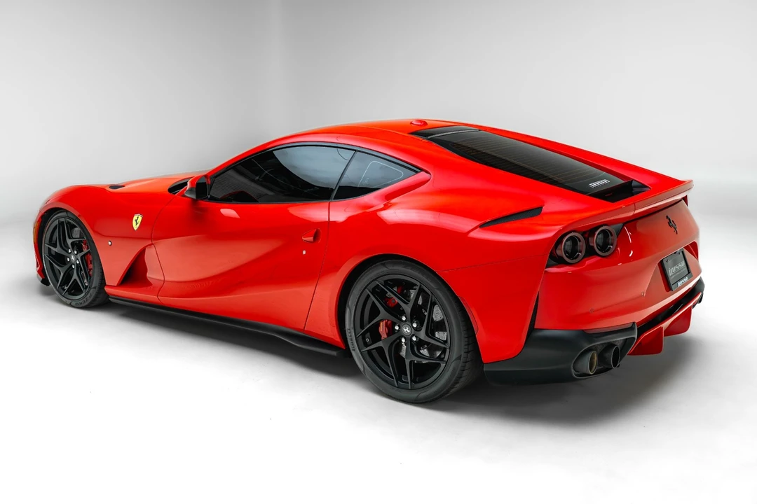 2019 Ferrari 812 Superfast - Image 9 of 31
