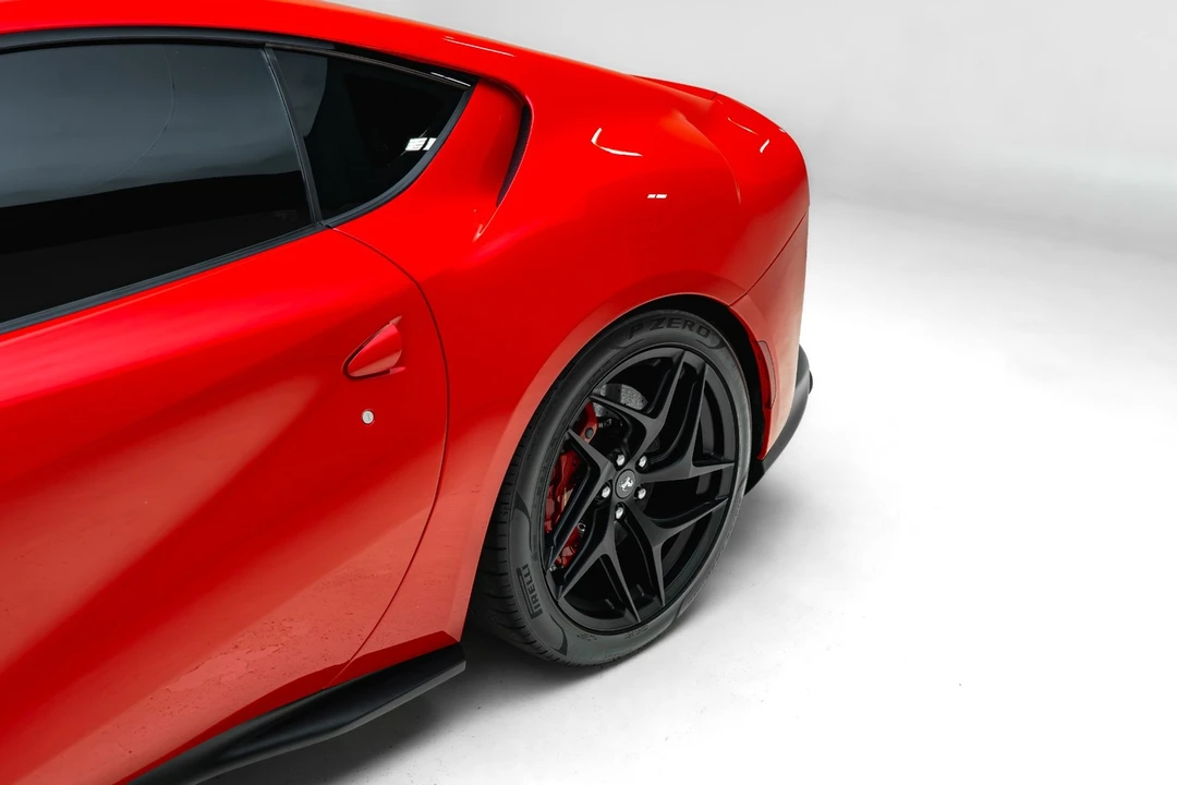 2019 Ferrari 812 Superfast - Image 14 of 31