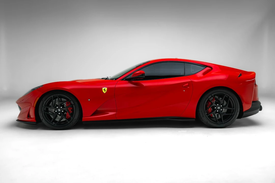 2019 Ferrari 812 Superfast - Image 4 of 31