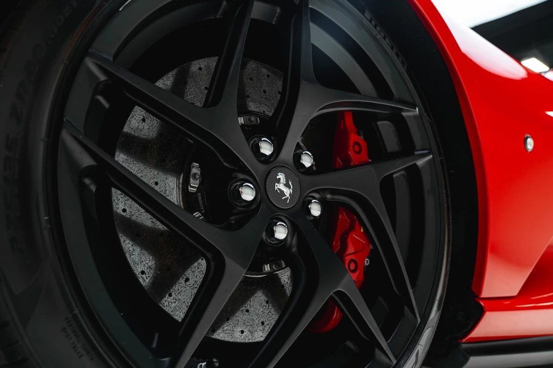 2019 Ferrari 812 Superfast - Image 19 of 31