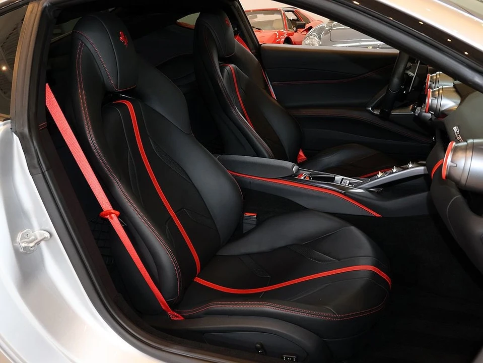 2019 Ferrari 812 Superfast - Image 26 of 31