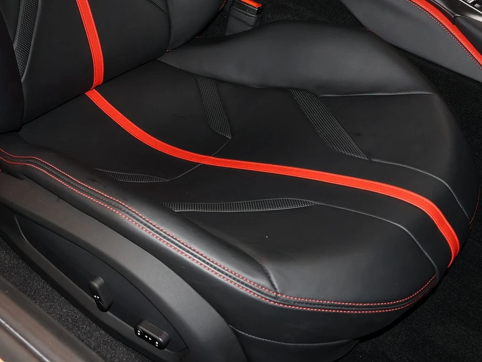 2019 Ferrari 812 Superfast - Image 28 of 31