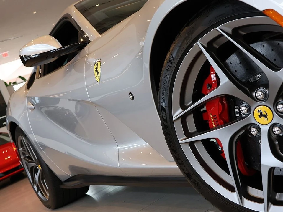 2019 Ferrari 812 Superfast - Image 11 of 31