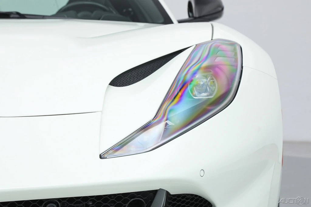 2019 Ferrari 812 Superfast - Image 10 of 21