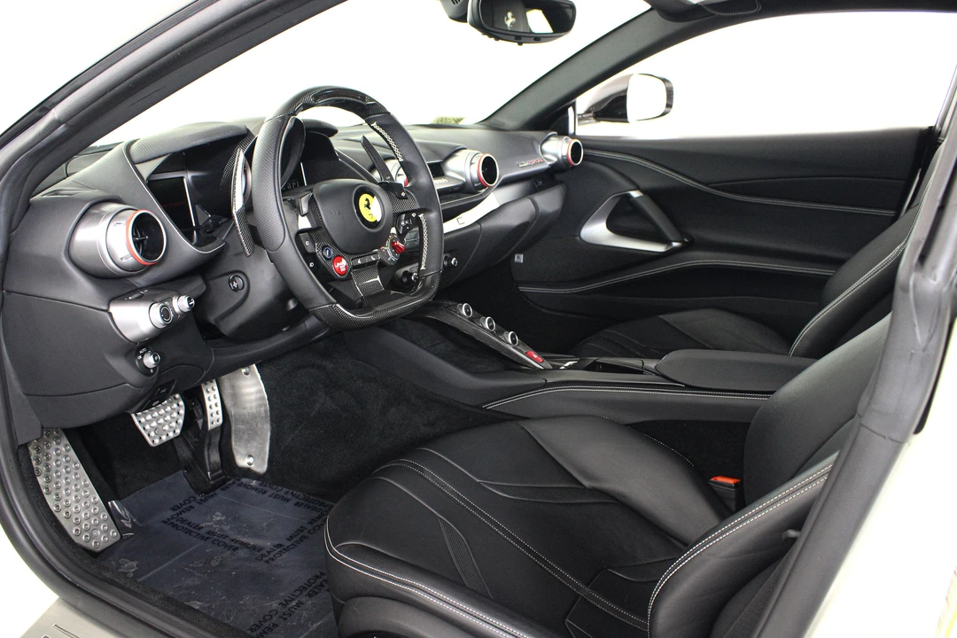 2019 Ferrari 812 Superfast - Image 2 of 31