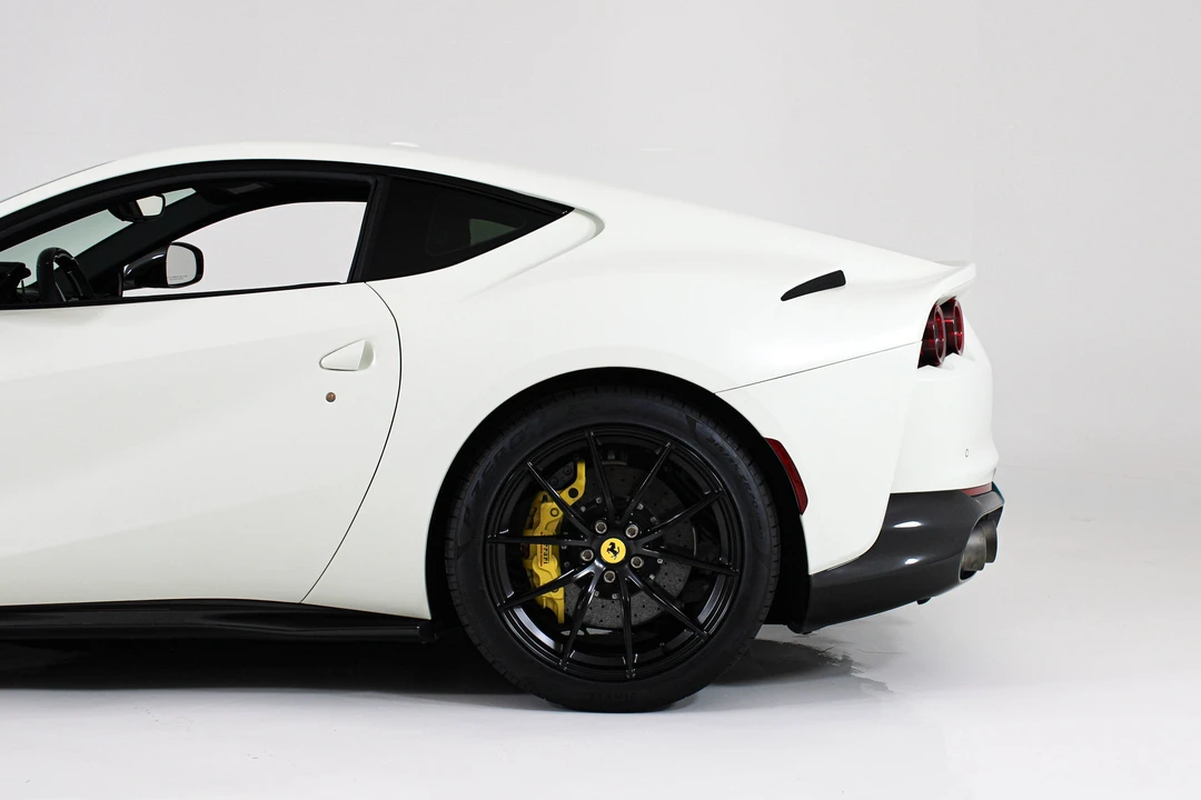 2019 Ferrari 812 Superfast - Image 4 of 31