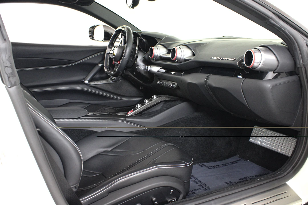 2019 Ferrari 812 Superfast - Image 25 of 31