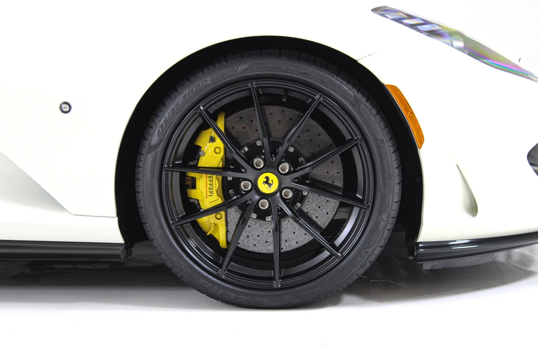 2019 Ferrari 812 Superfast - Image 18 of 31
