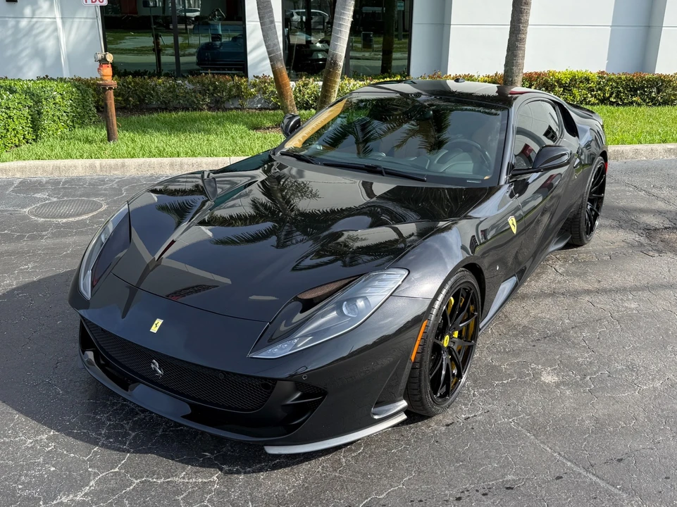 2019 Ferrari 812 Superfast - Image 7 of 21