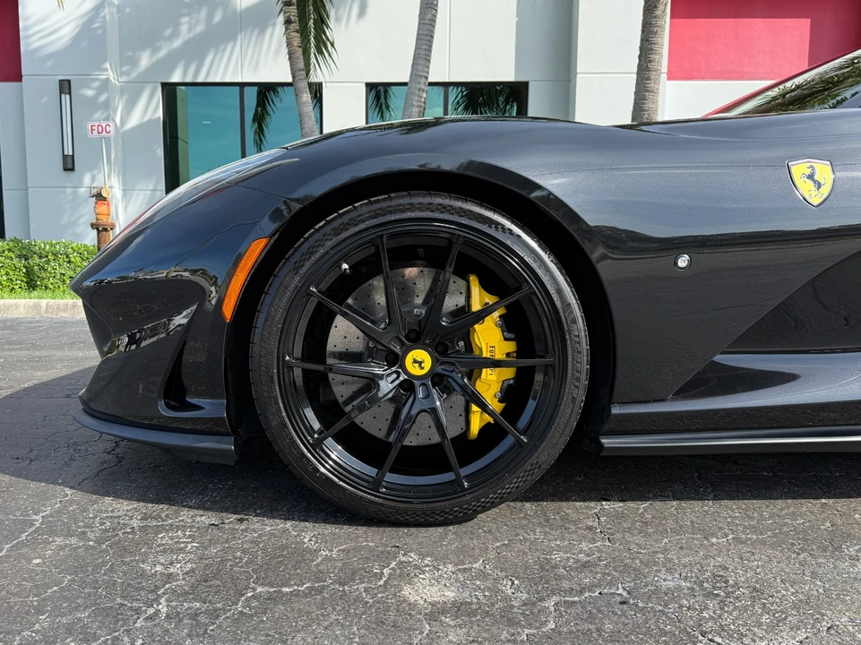 2019 Ferrari 812 Superfast - Image 13 of 21