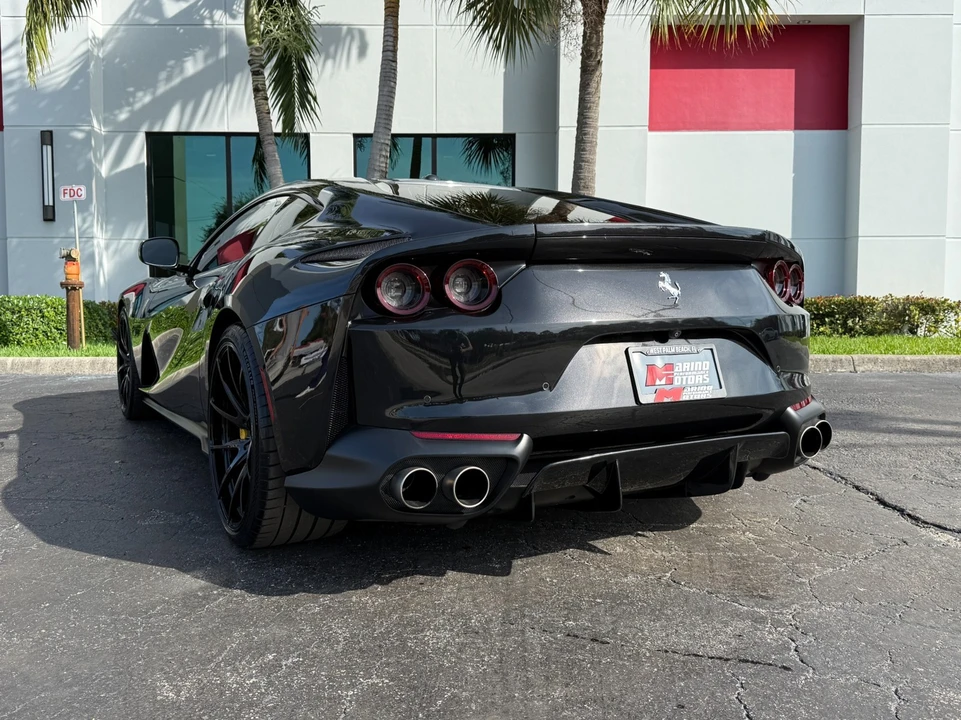 2019 Ferrari 812 Superfast - Image 15 of 21