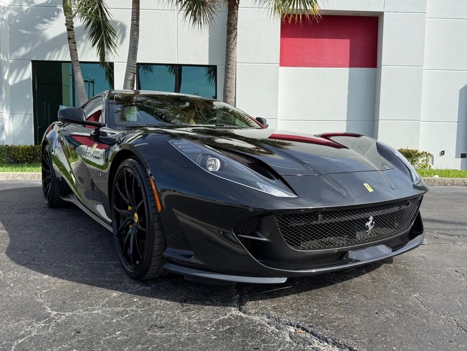 2019 Ferrari 812 Superfast - Image 6 of 21