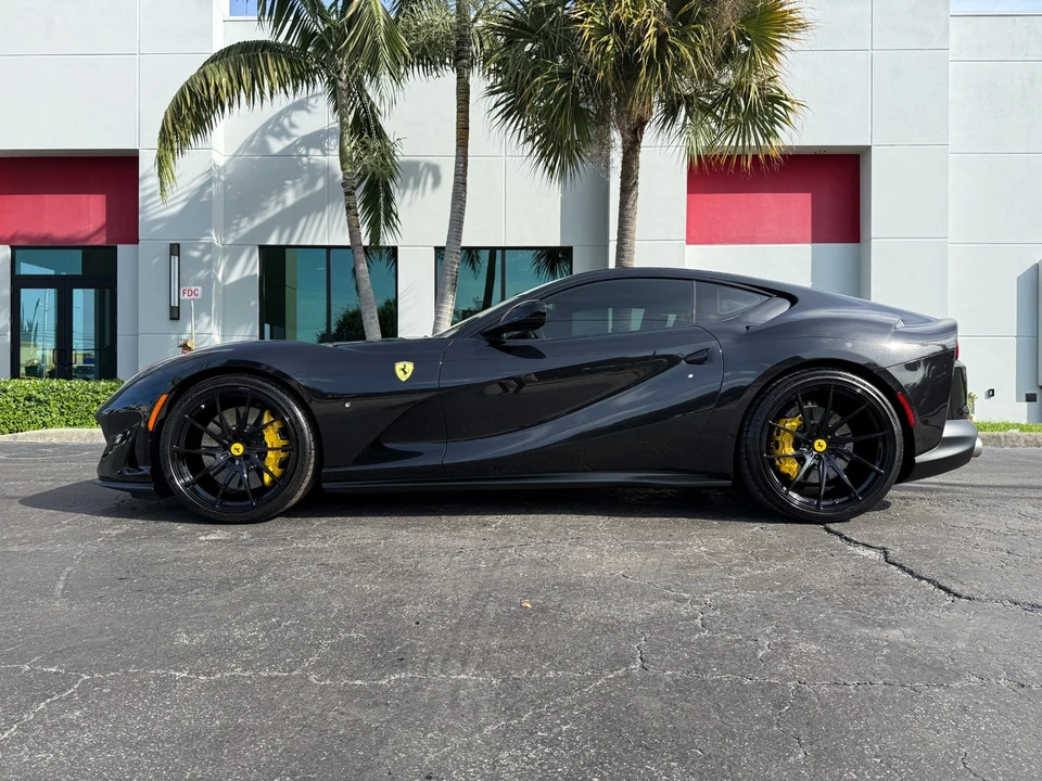 2019 Ferrari 812 Superfast - Image 11 of 21