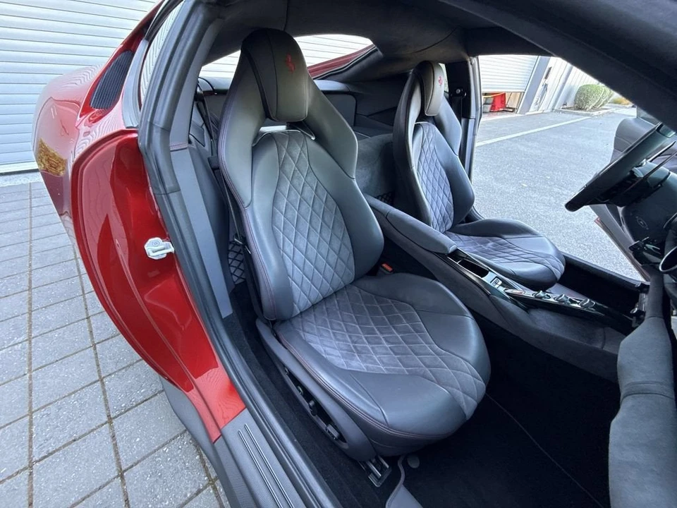 2019 Ferrari 812 Superfast - Image 23 of 31