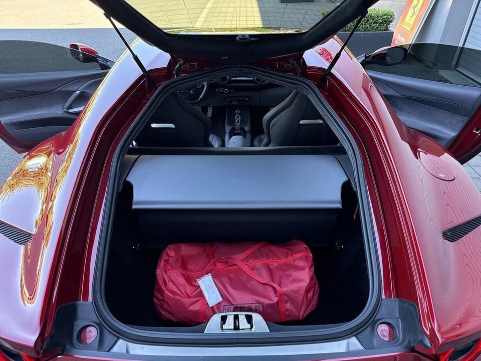 2019 Ferrari 812 Superfast - Image 22 of 31