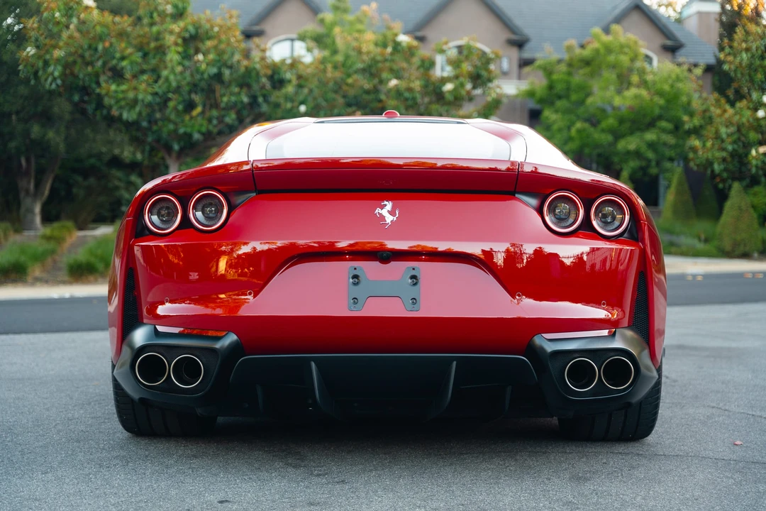 2019 Ferrari 812 Superfast - Image 20 of 31