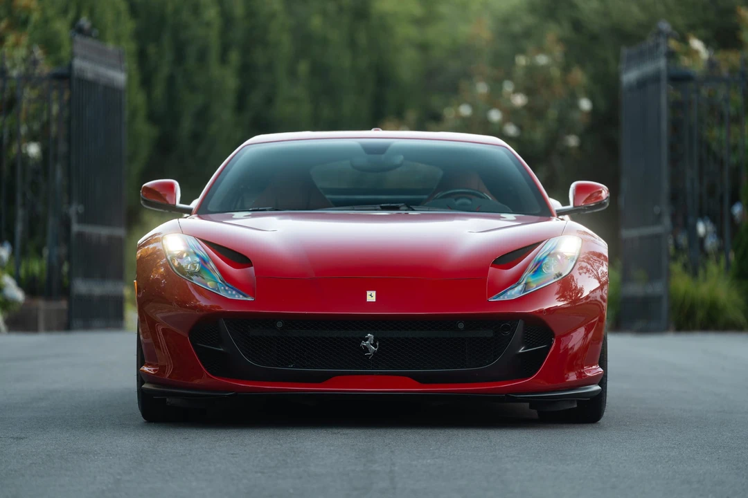 2019 Ferrari 812 Superfast - Image 8 of 31